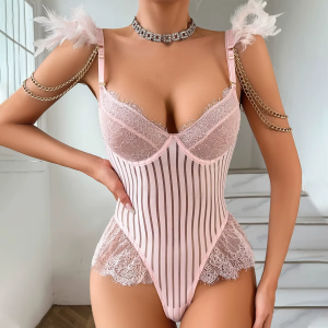 BODY PRINCESA ROSA COM DETALHES EM PLUMAS